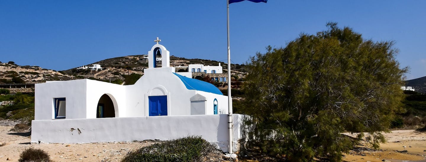 Besøg den smukke ø, Antiparos i Grækenland