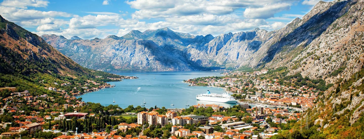 Besøg den smukke middelalderlige by Kotor i Montenegro