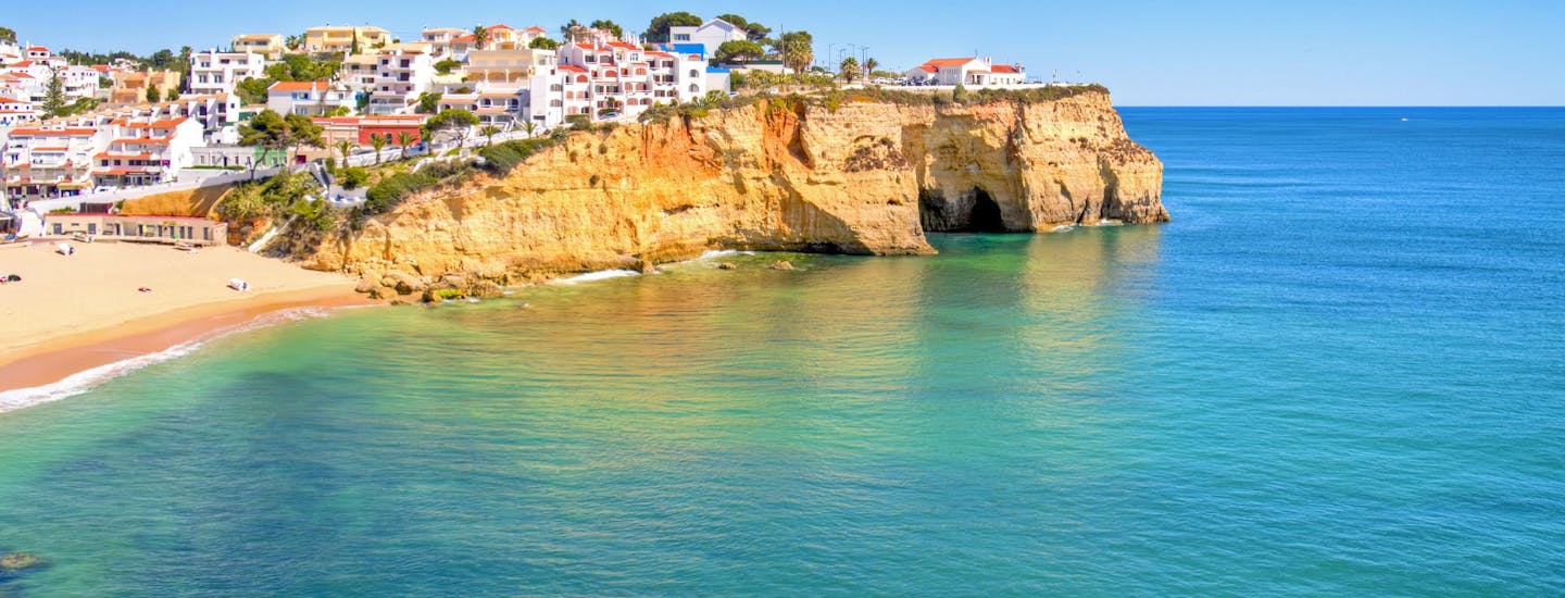 En klippe i Portugal