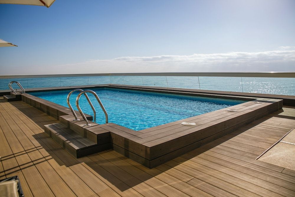 Suites del Mar by Melia i Alicante Book online nu!